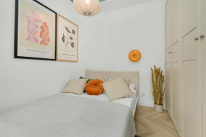Kolorowe Studio obok Areny w Gdańsku by Rent like home